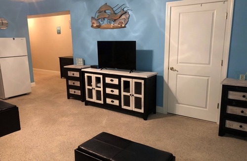 North Wildwood Condo | Spacious condo steps away from beach and boardwalk!