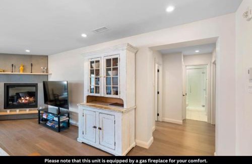 Mont-Tremblant House | Spacious Condo with Lake and Mountain View