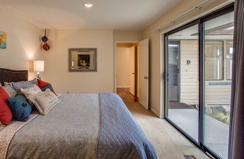 Wapato Point Condo | Spacious condo with pools, hot tub, & sandy beach access