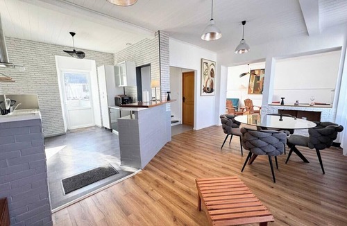 Port-Louis Apartment | Spacious contemporary duplex - Harbour view