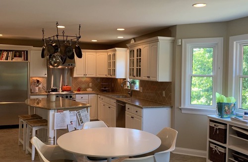 Witmer House | Spacious Contempory close to many attractions