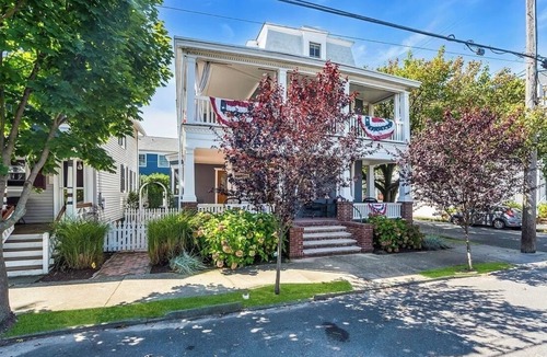 Ocean Grove House | SPACIOUS CORNER BEACH HOUSE with WRAPAROUND PORCHES in OCEAN GROVE