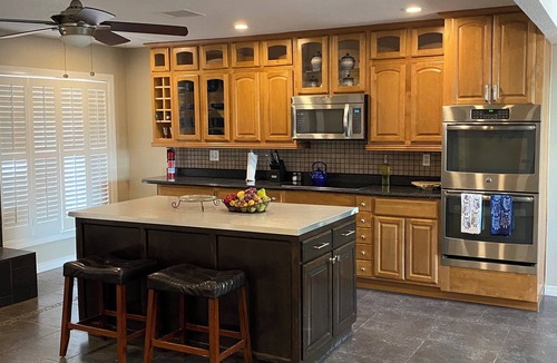 Thunderbird House | Spacious Corner house with a Pool