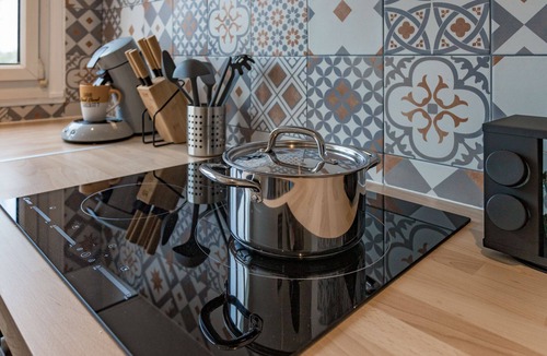 Laval Apartment | Spacious, cosy and chic apartment