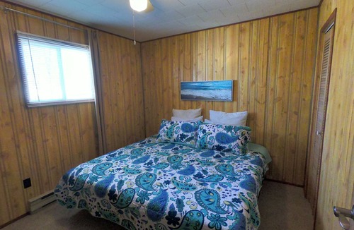 Manitoba Cottage | Spacious Cottage close to Beach