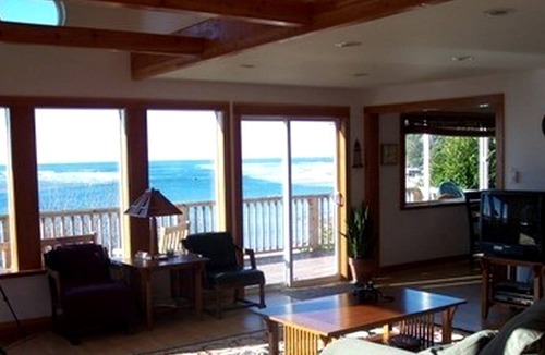 Netarts Cottage | Spacious Cottage Rental with Ocean Views in Netarts, Oregon