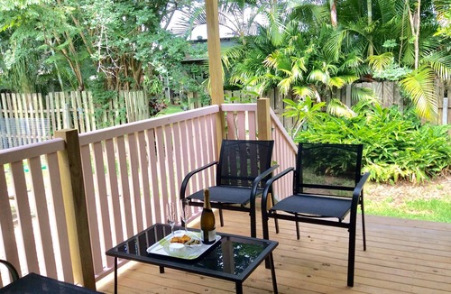 Condong Cottage | Spacious cottage set in a heritage garden