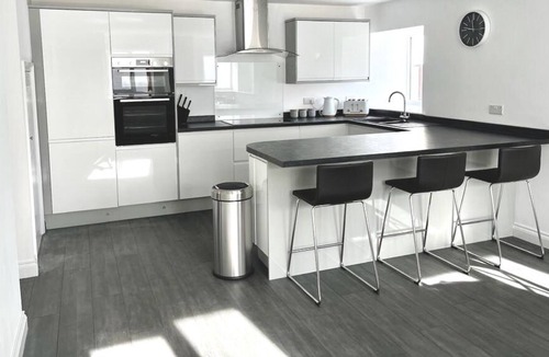 Ebford Cottage | Spacious cottage set in a beautiful location