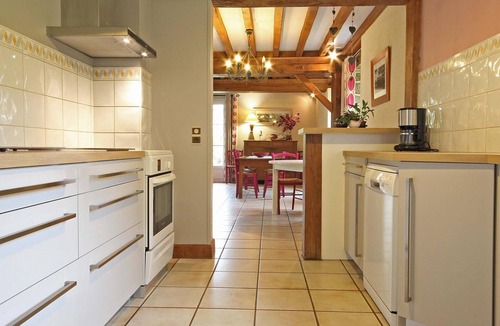 Les Monts-d'Andaine Cottage | Spacious cottage with fireplace, pets allowed