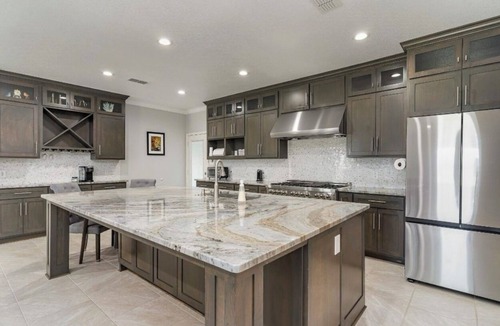 Westminster House | Spacious Country Home on 2 Acres - Sleeps 8, 2King+1Queen Bed, and Large Kitchen