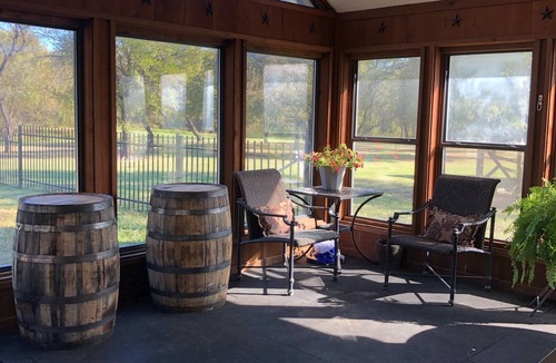 Era House | Spacious Country Home Entire house Sleeps 10 3500 sq ft