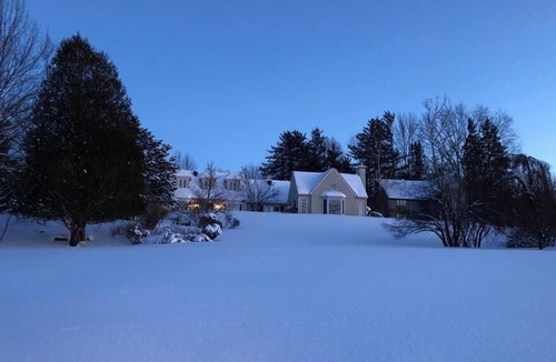 Knowlton House | Spacious Country House on 22 Acres near ski/outdoor centres