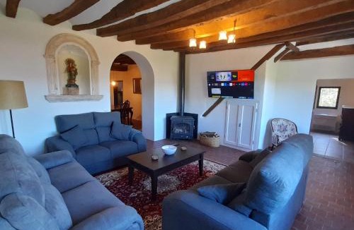 Olot House | Spacious Country House for 8 near Olot Remote Work & Nature Escape