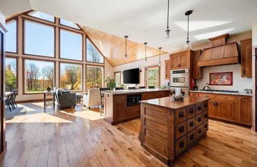 Franklin Springs House | Spacious Country Retreat with Game Room & Hot Tub