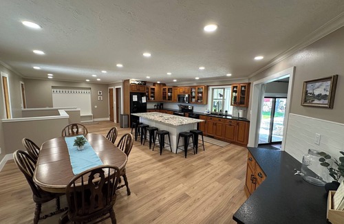 Springfield House | Spacious Country Home