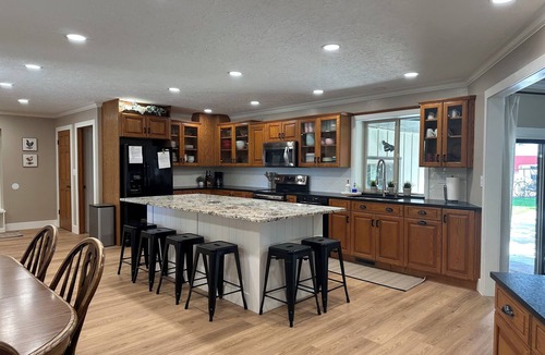 Springfield House | Spacious Country Home