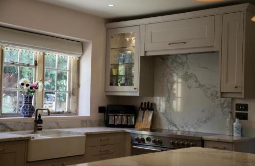 Whichford House | Spacious Countryside Home