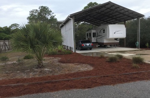 Indian Pass House | SPACIOUS COVERED RV LOT WITH A LARGE CONCRETE PAD