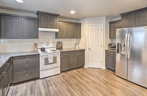 Covington House | Spacious Covington Home w/ Hot Tub!