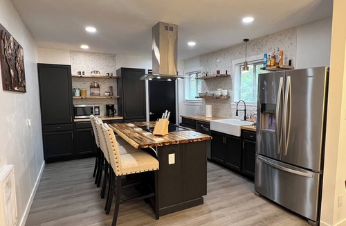 Dupont House | ⭐️Spacious & Cozy 4BR/2BTH, 3 Min to JBLM, Huge Yard⭐️