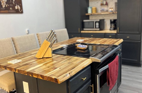 Dupont House | ⭐️Spacious & Cozy 4BR/2BTH, 3 Min to JBLM, Huge Yard⭐️