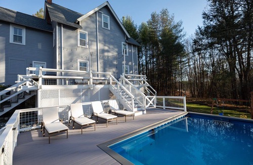 Swan Lake House | Spacious, Cozy Catskills Getaway with Heated Pool and Family Friendly Amenities