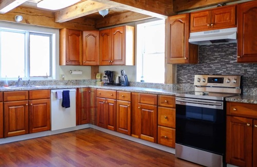 Holliston House | Spacious Cozy Cabin Style house.