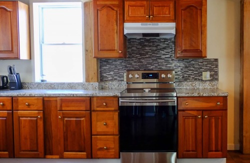 Holliston House | Spacious Cozy Cabin Style house.