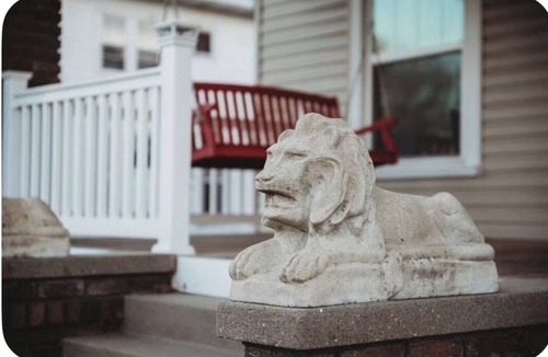 Webb City House | Spacious, Cozy Colonial Home