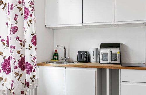 West Hampstead Apartment | Spacious, cozy flat, West Hampsted | Pass the Keys