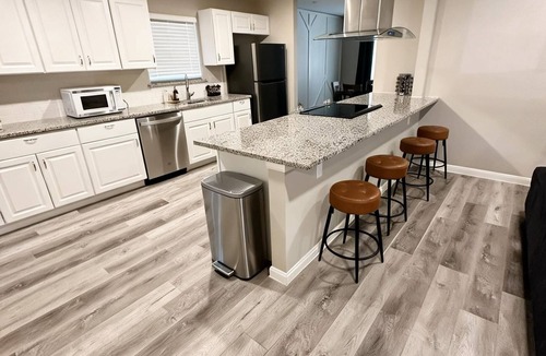 Ederville House | Spacious/Cozy home in Fort Worth!
