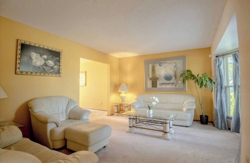 Reynoldsburg House | Spacious Cozy home w/King Master Ste