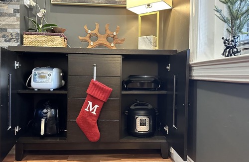 Cedar Park Apartment | Spacious & Cozy with luxury furnitures/1 King+2 Queen/-University City