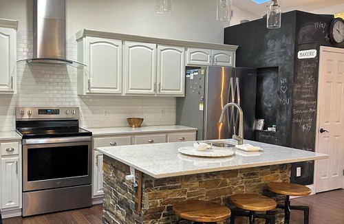 Conway House | Spacious craftsmen house sleeps 8