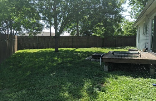 Crestview House | Spacious Crestview House close to everything!