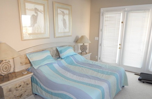 Shell Island House | Spacious, custom built sound front home with pool