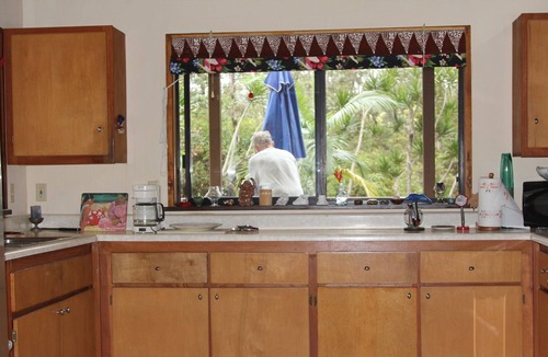 Keaau House | Spacious, Custom, Fully Equipped, Centrally Located For East Hawaii Sights