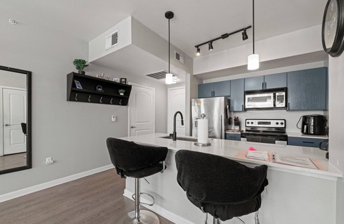 Far North Dallas Apartment | Spacious Dallas Apartment with City Views