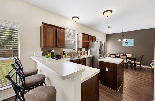 Dallas House | Spacious Dallas TX 4BR Family Escape w/Peloton!