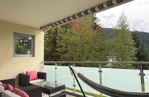 Meierhof Apartment | Spacious Davos Apartment with Modern Comforts & Alpine Views