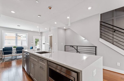 Trinidad Hotel | Spacious DC home, H St. Corridor, Laundry, Garage