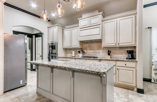 Edmond House | Spacious Deer Creek Home w/Study & Yard