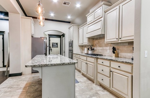 Edmond House | Spacious Deer Creek Home w/Study & Yard