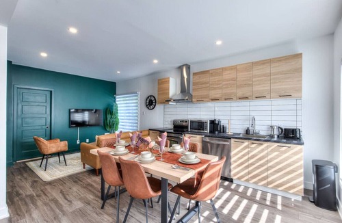 Longueuil House | Spacious Delightful 3.5BR Easy Access to Montréal