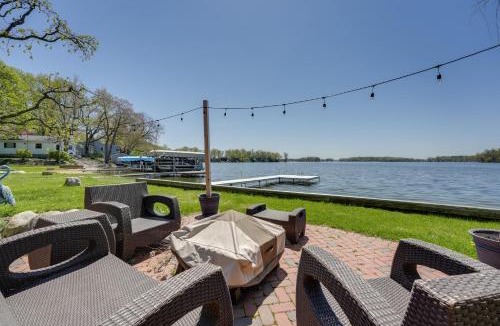 Delton House | Spacious Delton Home w/Fire Pit + Lake Views