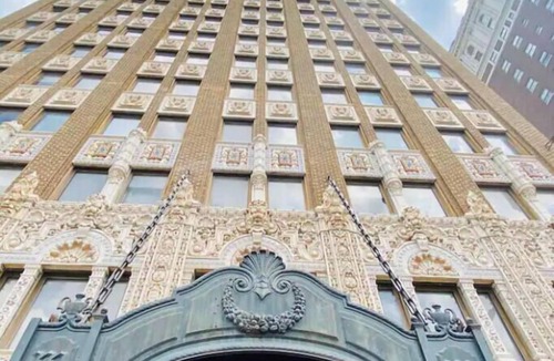Downtown Tulsa Apartment | Spacious Designer Apartment Downtown Tulsa-Gym Access