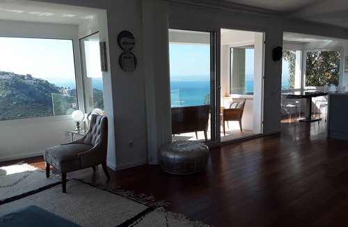 Roses Town Center Villa | Spacious designer villa with stunning sea and mountain views, pool and spa tub