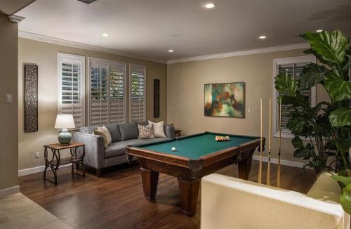 Placentia House | Spacious Disney Retreat with Pool Table Fire Pit
