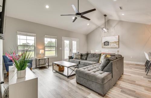 Dothan House | Spacious Dothan Home about 4 Mi to Downtown!