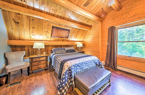 Gouldsboro Cabin | Spacious Down East Cabin w/ Deck + Views!